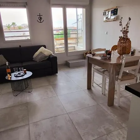 Apartmán Cigale De 2 Et Centre *